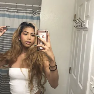 Anna did my hair and it's super healthy now! The before pictures shows how dead my hair was and after the cut, it looks thick and healthy :)