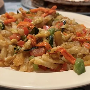 Mushakal furn (shredded potatoes with other veggies), really good...