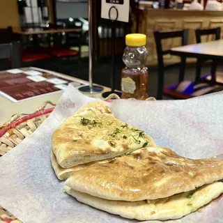 Garlic Cheese Naan