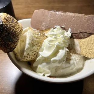 S&apos;mores Sundae