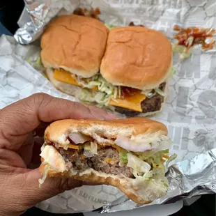 Burger Sliderz - 3 pack. Tasty!