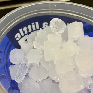 Are you super picky about your ice? Do you buy that sonic bagged ice? This is from the fountain drink station. #UpCloseSavor XP