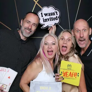 Why just a regilar if you can also get your GIF for more fun memories