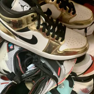 Shoes, sneakers, Nikes, Jordans, AirMax, Adidas, Brooks