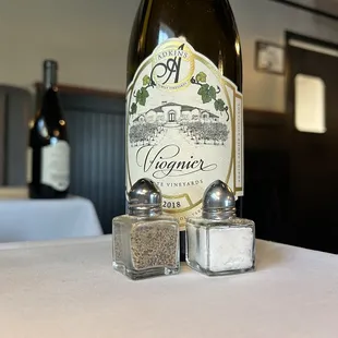 Table wine and shakers