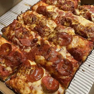 Pepperoni with square pan