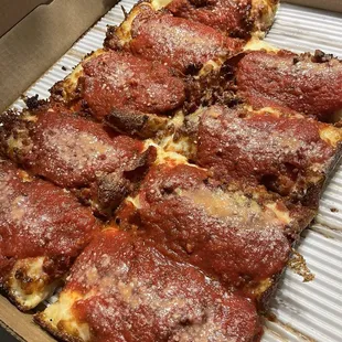 Pepperoni and bacon Detroit style