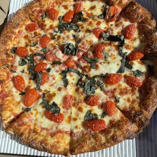 Large Round Margherita Pizza
