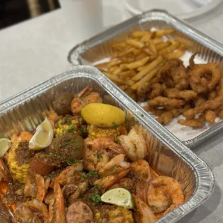 FRIED CALAMARI BASKET