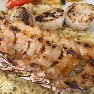 Grilled Shrimp 'n Sea Scallops*