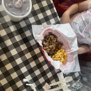 Kids meal pulled pork and smoked house. Mac.