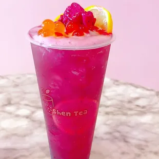 dessert, drink
