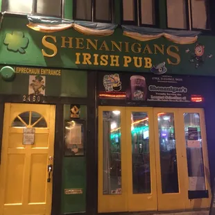 The outside, def go in if you&apos;re by Adams Morgan!!!