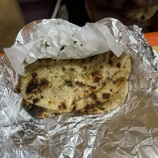Garlic naan.