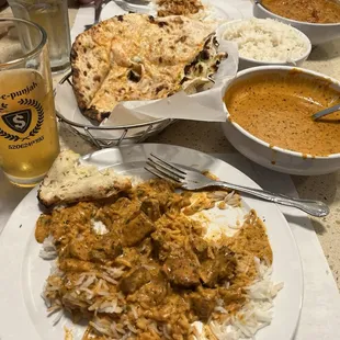 A little lamb tikka masala, garlic naan, and Taj beer makes for a happy Saturday evening!!!