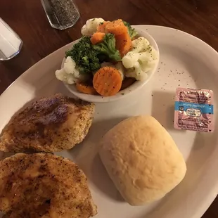 Two chicken breast entree with side of mixed veggies. So good!