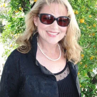 Lynn R.