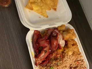 M Kitchen Buffet
