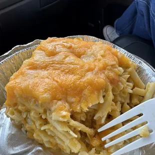 Macaroni pie