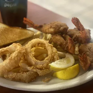 4 piece shrimp dinner plate