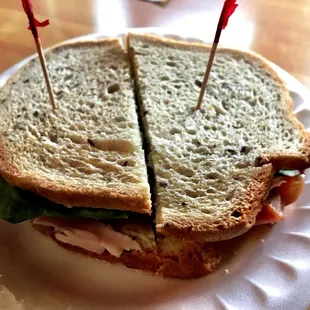 Suzanne's Favorite (Smoked Turkey sandwich)