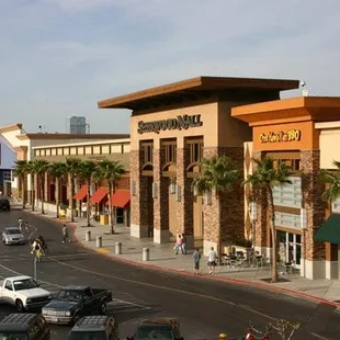 Macy&apos;s - Best Buy - ULTA - HomeGoods - Petco
