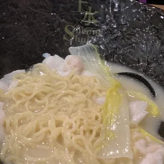 Assorted Seafood Fish Noodle Soup