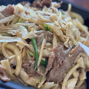 Beef Chow Fun (Beef Rice Noodles)