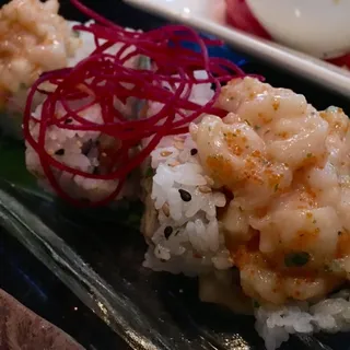 Spicy Scallop Roll