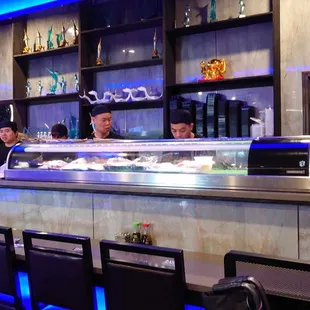 sushi and sashimi, interior