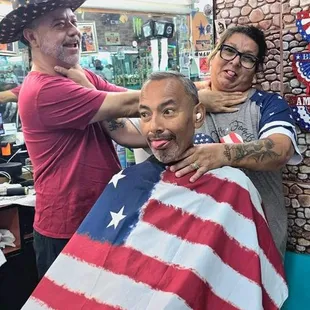 LOS TRES AMIGOS  LAST OF THE OGS