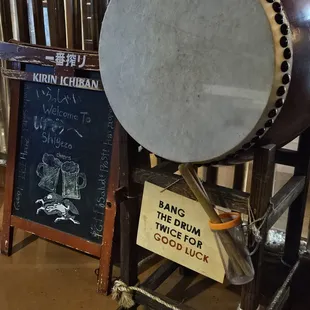 12/31/2023 - Decided to drop in for a spot of food before the symphony since it is right there.