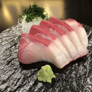 Hamachi Sashimi