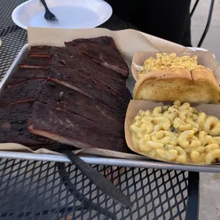 Full slack of ribs! The diner comes with 2 sides