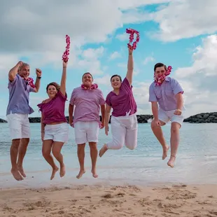 On location photo shoot for family at Magic Island.