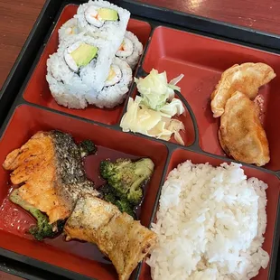 Teriyaki salmon bento box special