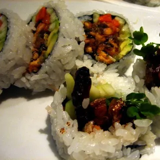 Salmon Skin Roll