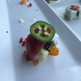 Spicy Scallop Roll