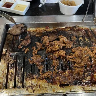 All burned grill no replace.