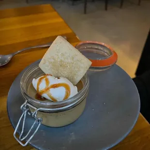 Butterscotch Pot