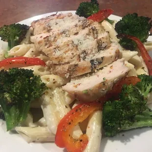 Shiloh&apos;s Chicken Alfredo