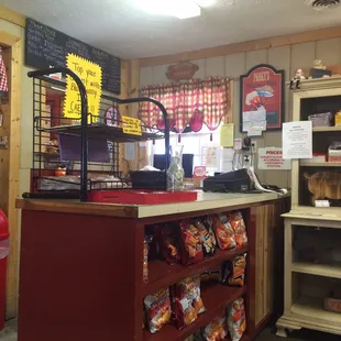 Cute little home town place.