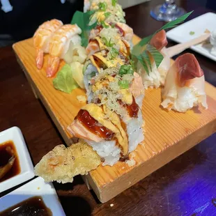 Lion king roll, Ebi, and Hokkigai