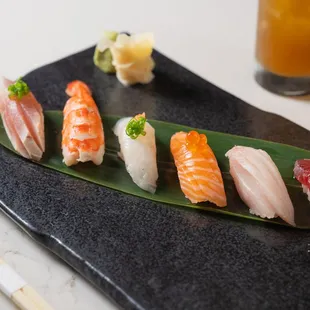 Assorted Nigiri (Standard)