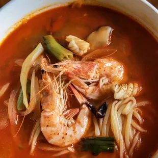 Spicy Seafood Noodle