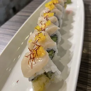 Shin Hotate Roll. THE BEST!!