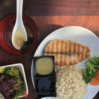 Salmon Collar