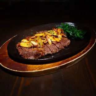 Kobe Style Steak w/ Garlic Sauce