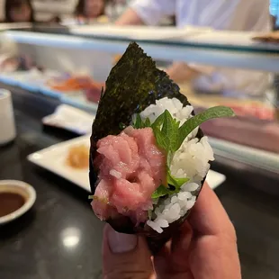 Blue fin Otoro hand roll