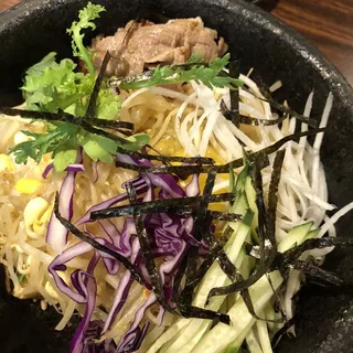 Seafood Bowl In Sizzling Stoneware Pot
